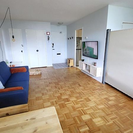 Downtown Gem By The Subway Apartment Торонто Екстериор снимка
